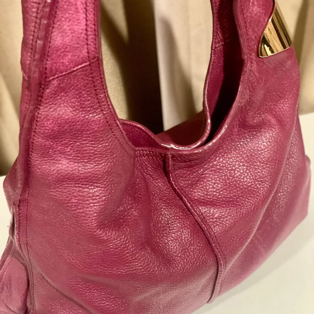 Halston Heritage Pink Pebbled Leather Y2K Hobo Style Hand Bag with Gold Hardware